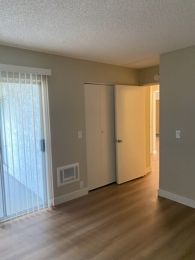 Building Photo - 3604 W Estates Ln