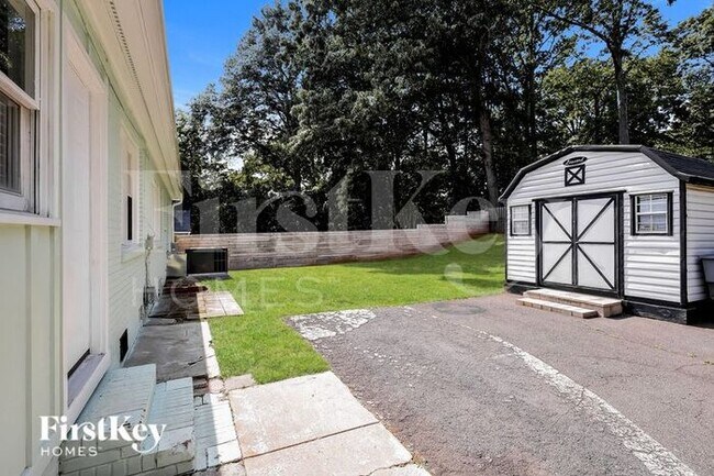 Building Photo - 1617 Calumet Pl