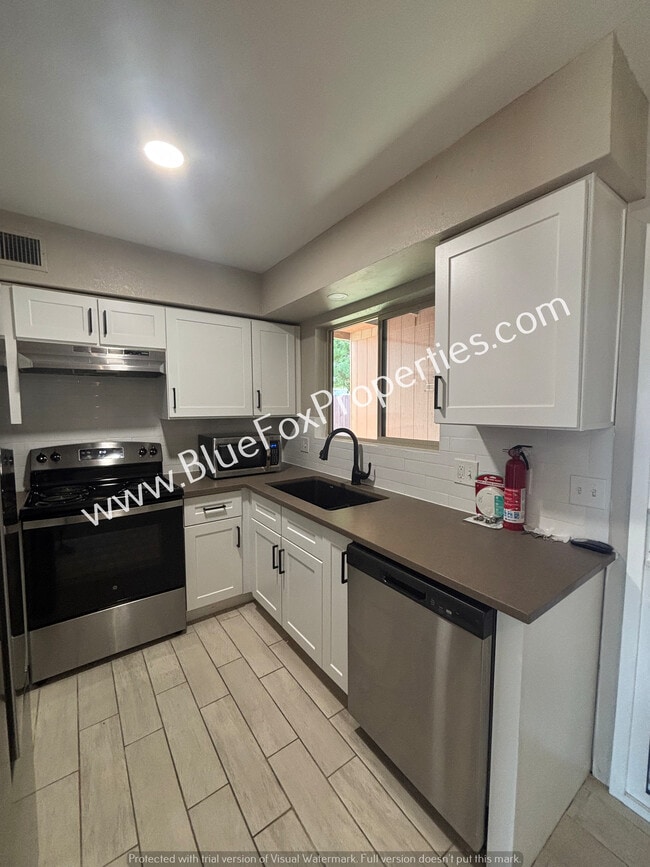 Building Photo - 8337 E Placita Prado