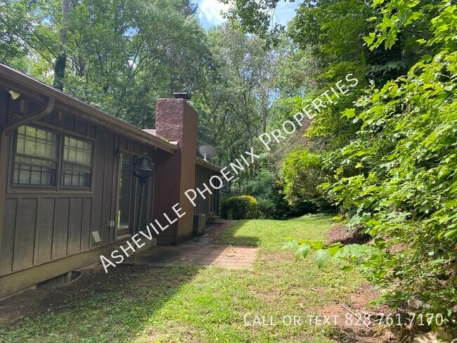 Building Photo - 20 Ferncliff Dr