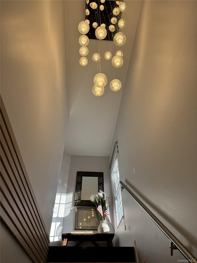 Building Photo - 241 Main St