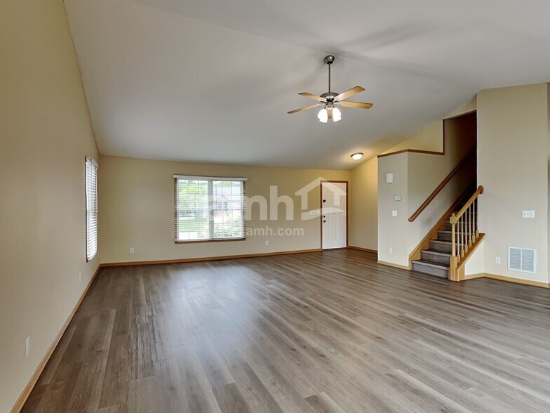 Building Photo - 100 Winesap St