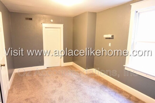 Building Photo - 745 Pacific Ave