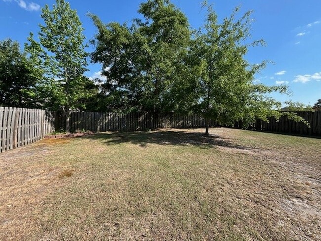 Building Photo - Welcome to this well-appointed 3-bedroom, 2-bath home in Leland, NC