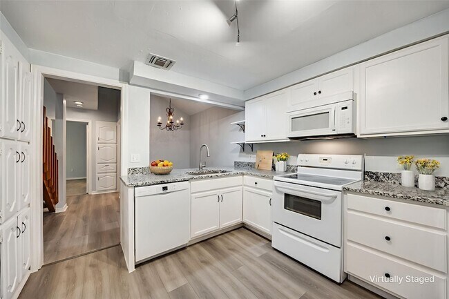 Building Photo - 2100 Stradivarius Ln