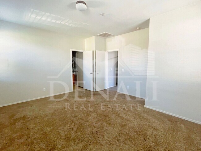 Building Photo - 1417 N 80th Ln