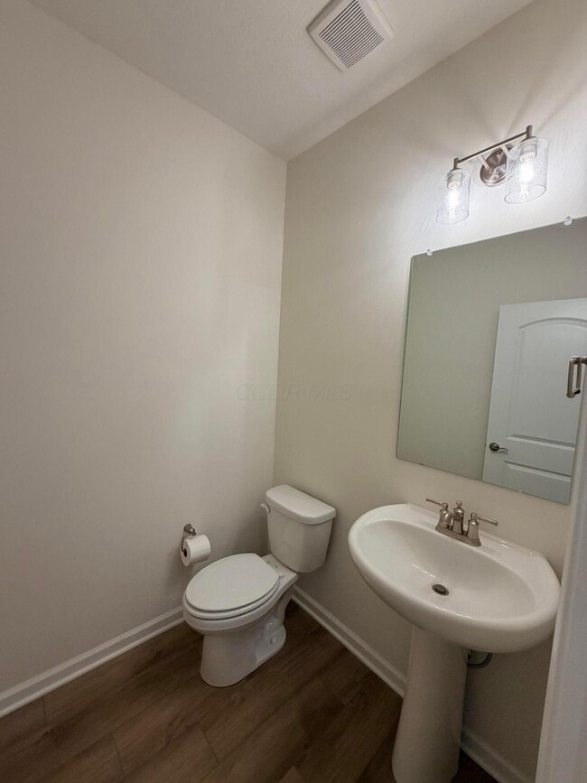 Building Photo - 1315 Red Tail Pl