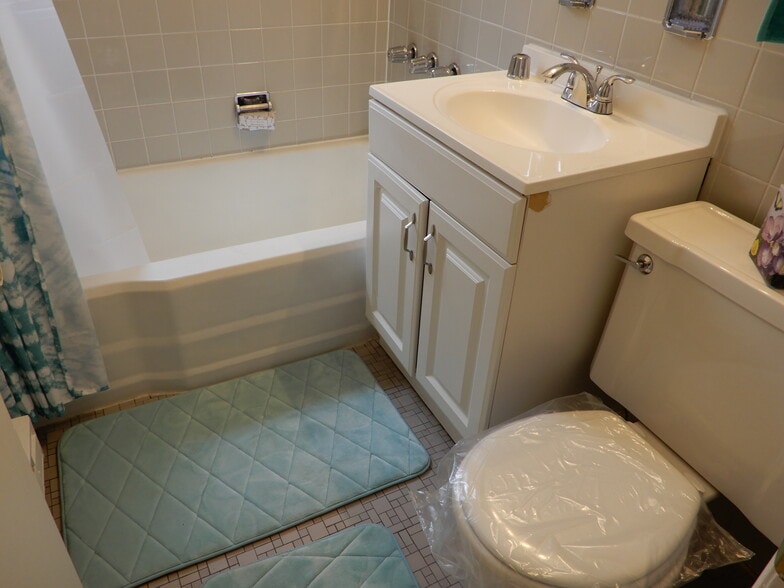 Building Photo - 1508 N Harlem Ave