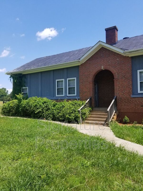 Building Photo - 11441 Chatham Rd