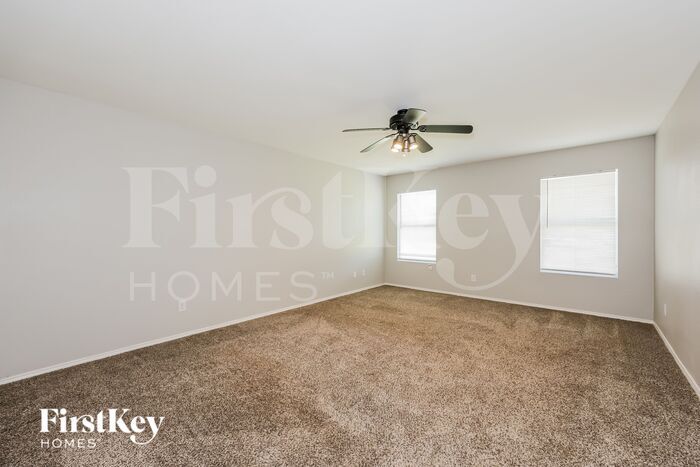 Building Photo - 6417 Meadow Way Ln