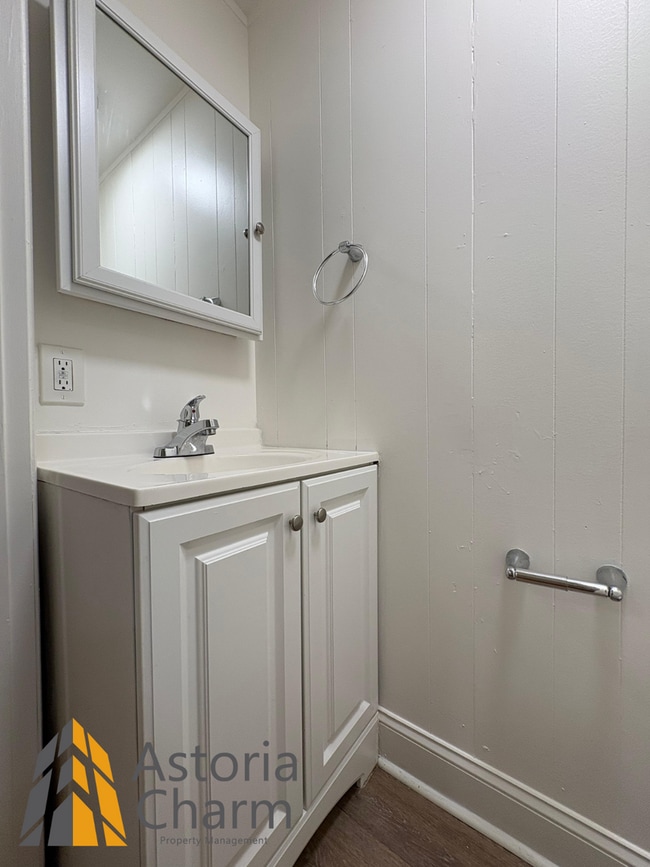 Building Photo - Updated 4 BR Home with Spacious Yard & Pre...