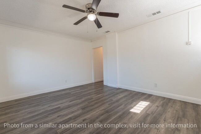 Building Photo - 5310 S Van Ness Ave