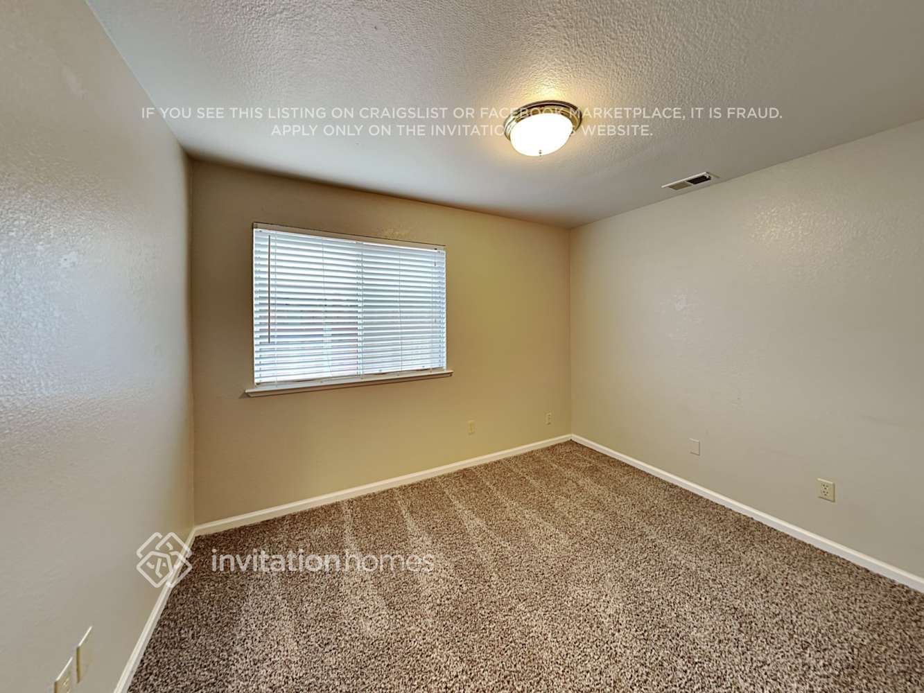 Building Photo - 106 Dolphin Way