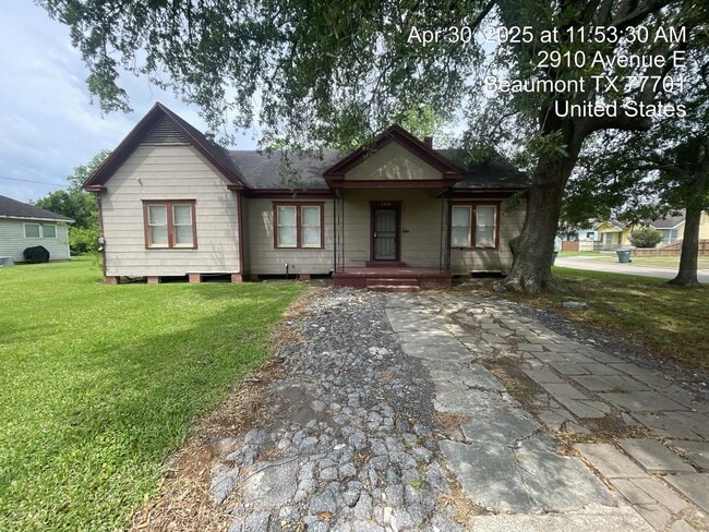 Primary Photo - 2910 Avenue E
