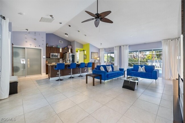 Building Photo - 4516 SW 21st Pl