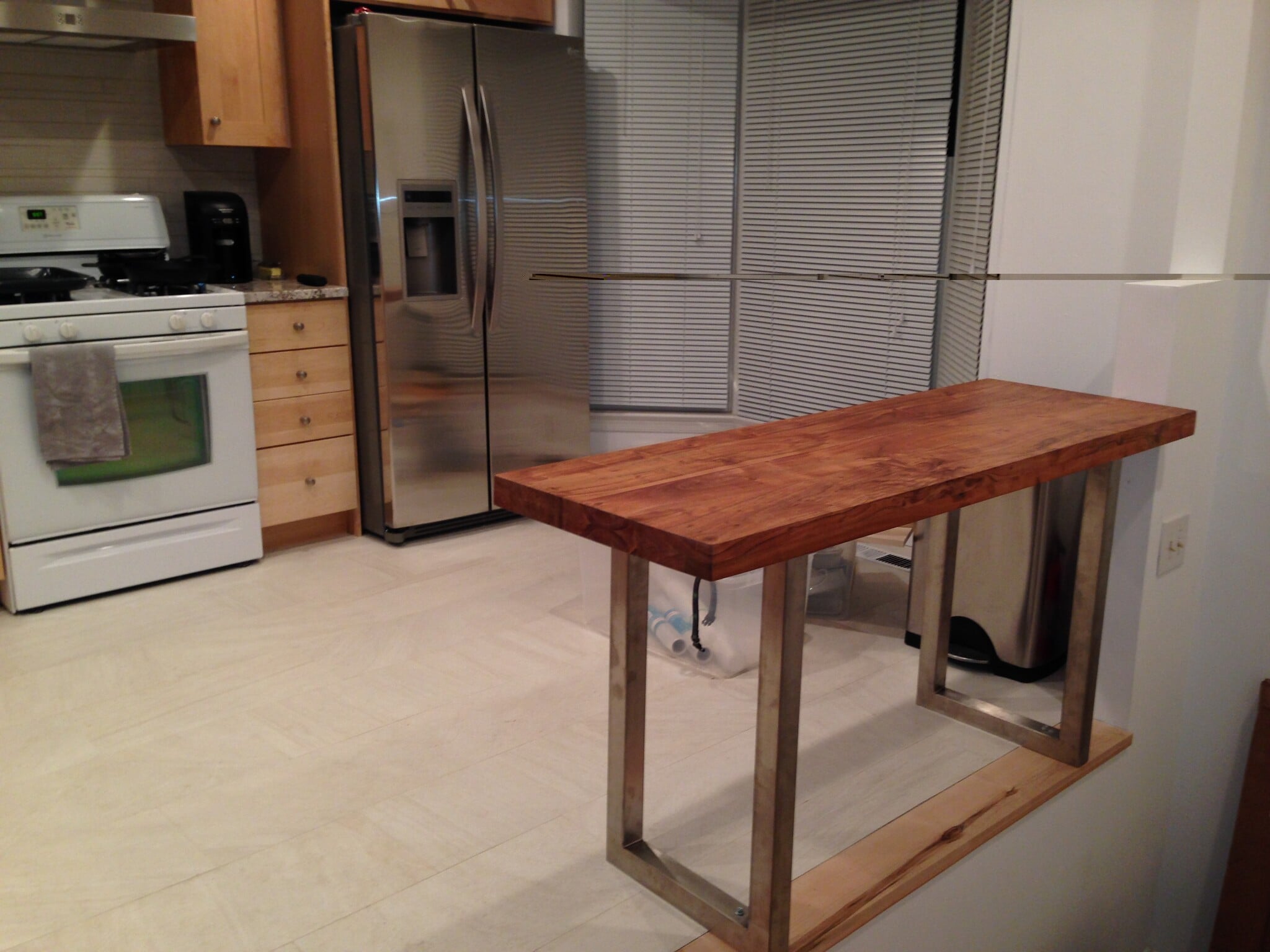 Spacious kitchen - 10651 Pine Haven Ter