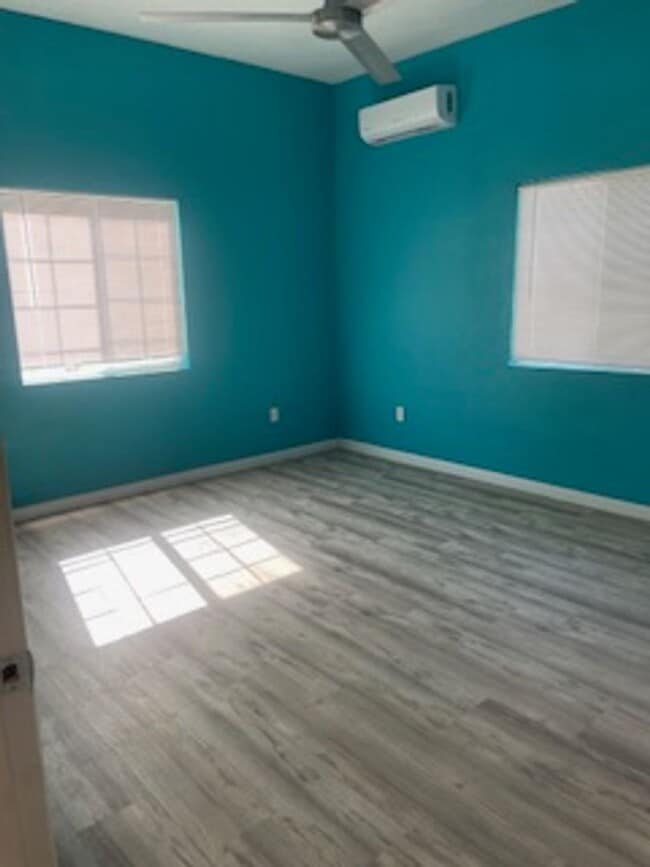 Building Photo - 2 Bedroom house in La Mesa