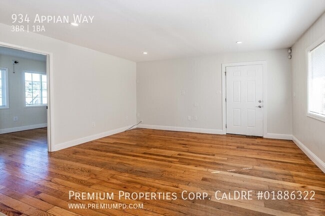 Building Photo - 934 Appian Way