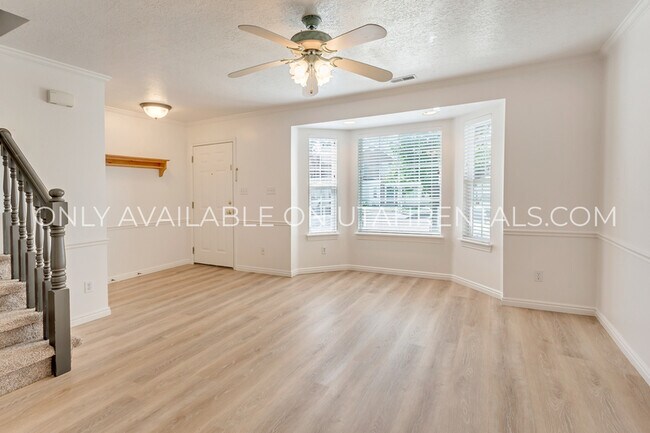 Building Photo - 144 N 1120 E