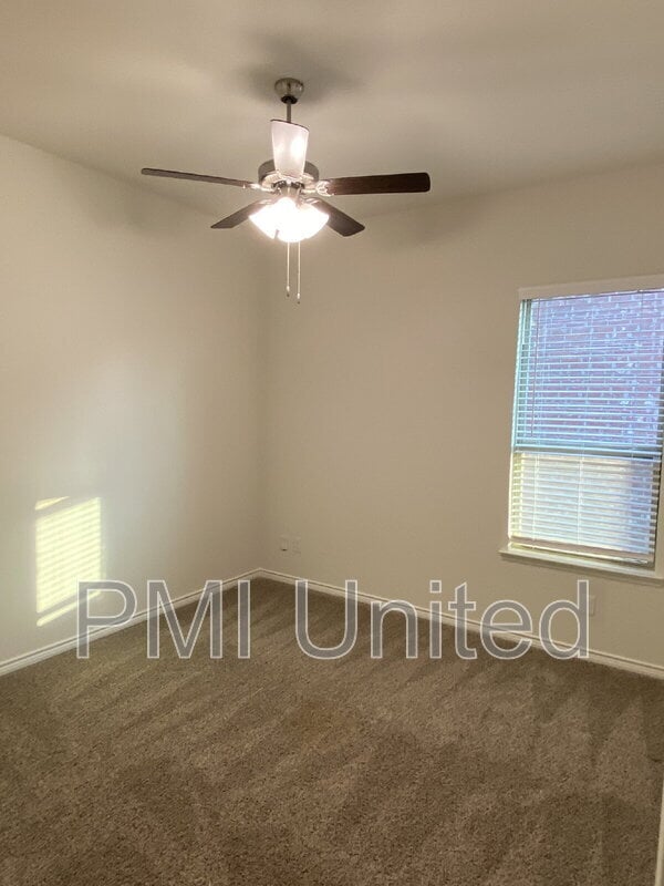 Building Photo - 2920 Brady Starr Dr