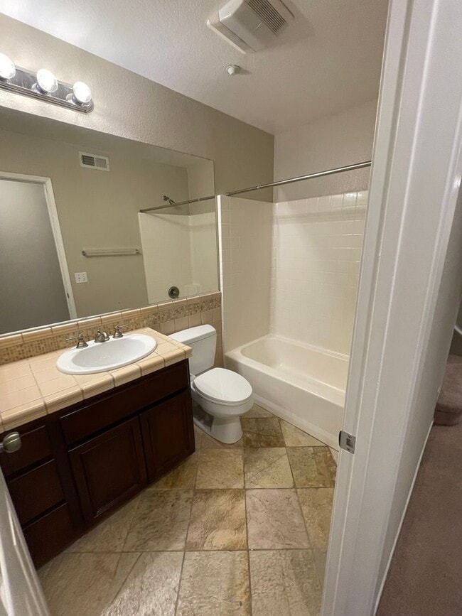 Building Photo - Beautiful Three Story Townhome In San Elij...
