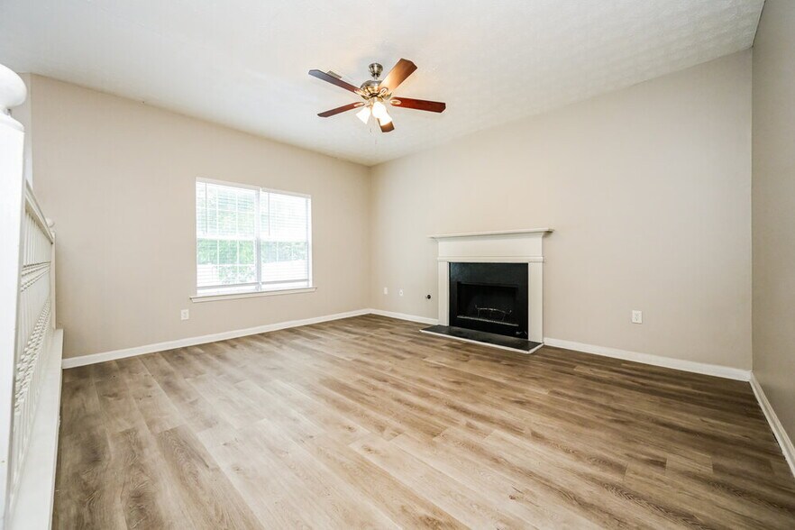 Building Photo - 409 Grove Park Dr