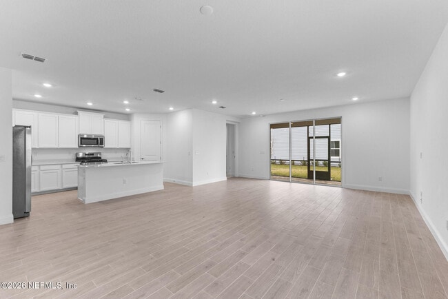 Building Photo - 299 Pentwater Rd