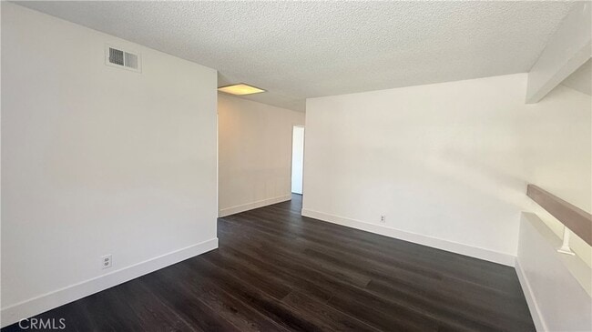 Building Photo - 46 Christamon W