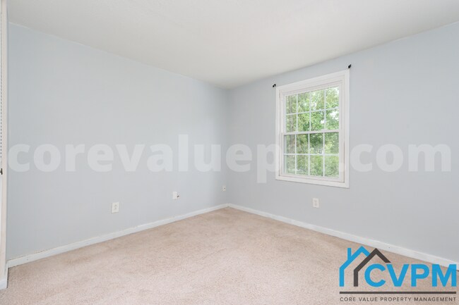 Building Photo - 723 Snowdon Ln