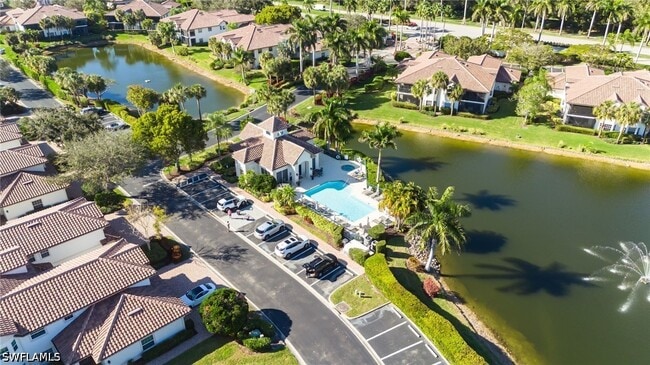 Building Photo - 8200 Saratoga Dr