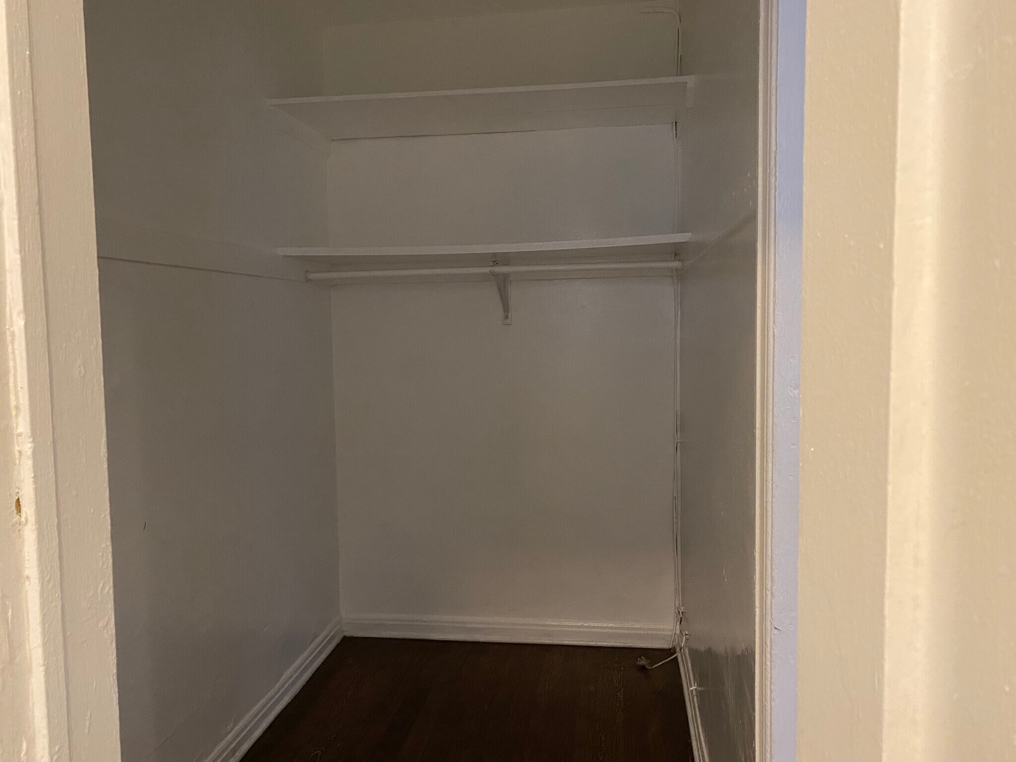 huge walk-in closet or nook - 545 S Hobart Blvd