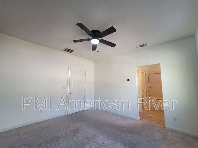 Building Photo - 3805 Amelia Rose Way