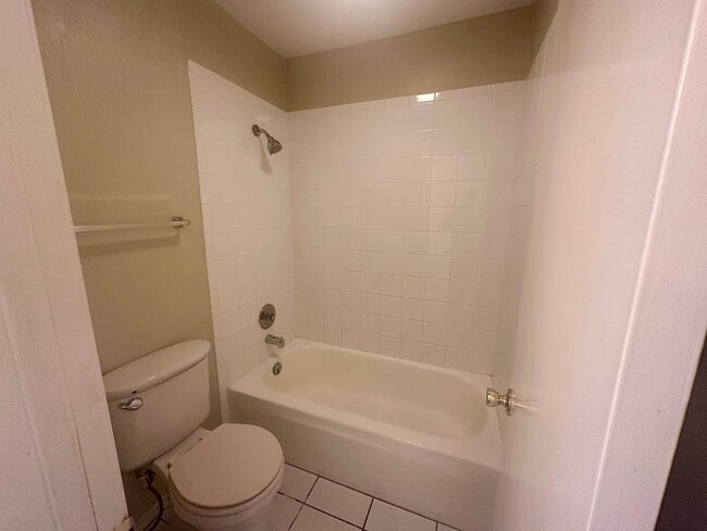 Building Photo - July Move-In Special- 3/2.5 in Gated Commu...
