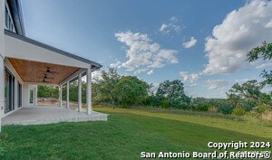 Building Photo - 10111 Ivory Canyon