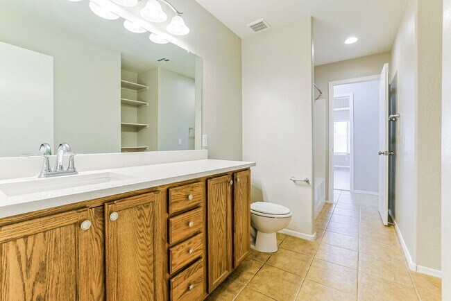 Building Photo - 22227 E Via Del Rancho Rd