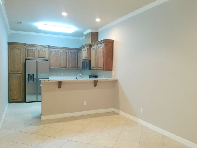 Building Photo - 4750 Grand Junction Drive