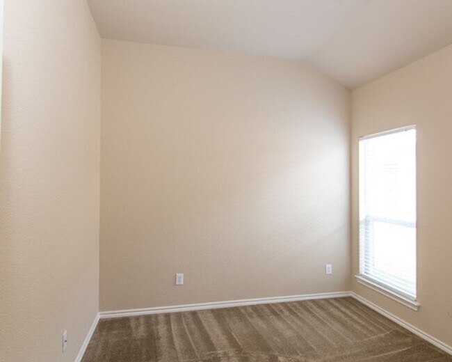 Building Photo - 1407 Piedmont Dr