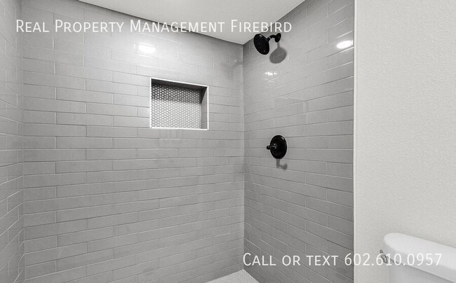 Building Photo - 5216 E Half Moon Dr