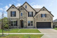 Building Photo - 913 Gingham St