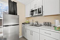 Building Photo - 13011 Vaden Terrace