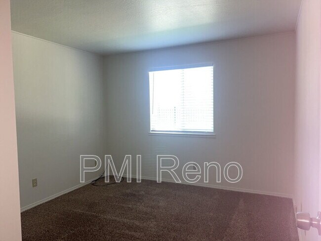 Building Photo - 2555 Clear Acre Ln
