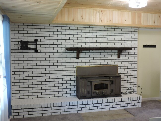 Building Photo - 1 Wildlife Club Ln