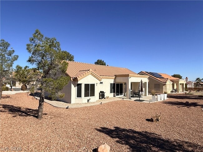 Building Photo - 9605 Sundial Dr