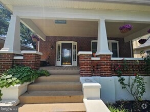 Building Photo - 406 Virginia Ave