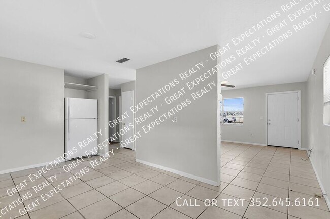 Building Photo - 1884 NE 77th St