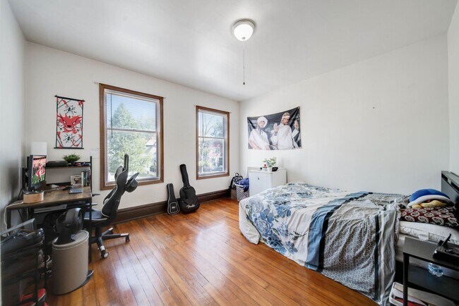 Building Photo - 5 Bedroom Right off of High St - OSU Campus