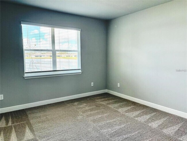 Building Photo - 5217 124th Ave E