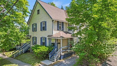 Building Photo - 409 S Aurora St