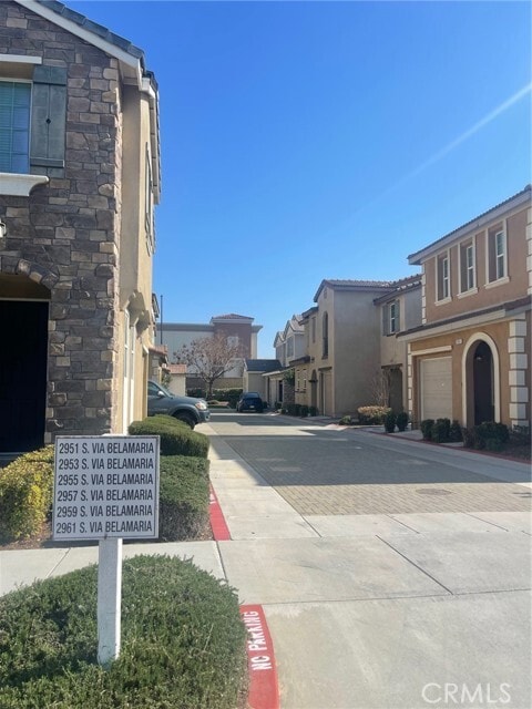 Building Photo - 2955 S Via Belamaria