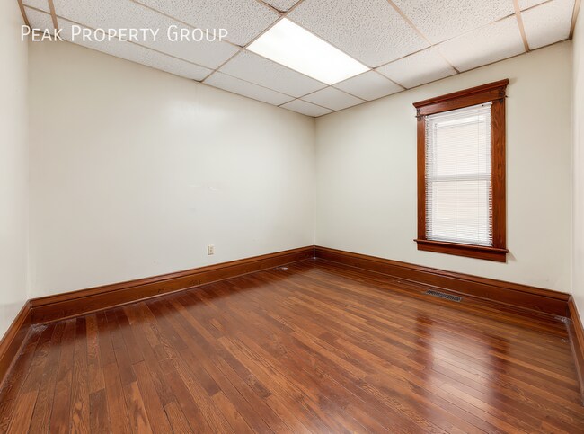 Building Photo - 202 W 8th Ave